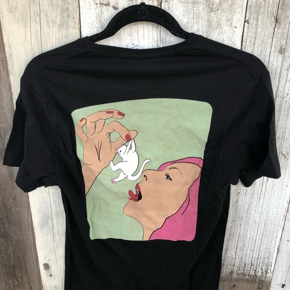 NEW Black Graphic Tee Lady Pussy Cat - Picture 3 of 5